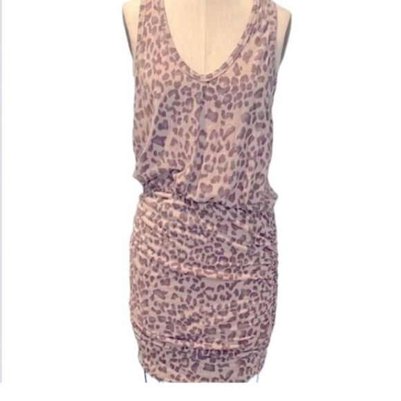 Anthropologie Sundry Side Ruched Bodycon Silhouette Animal Print Mini Dress Med. - Picture 4 of 9